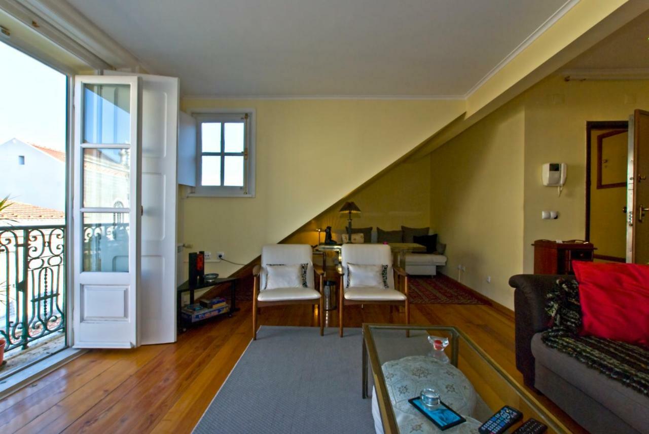 In Downtown Apartment *