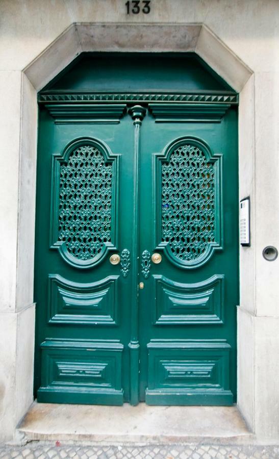 Apartment In Downtown *
